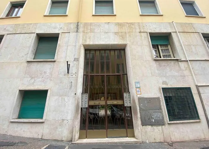 Domus Giulia & Andrea Roma